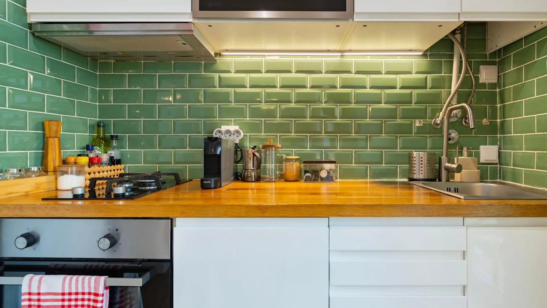 Lisbon Intendente Terrace Apartment With Bbq